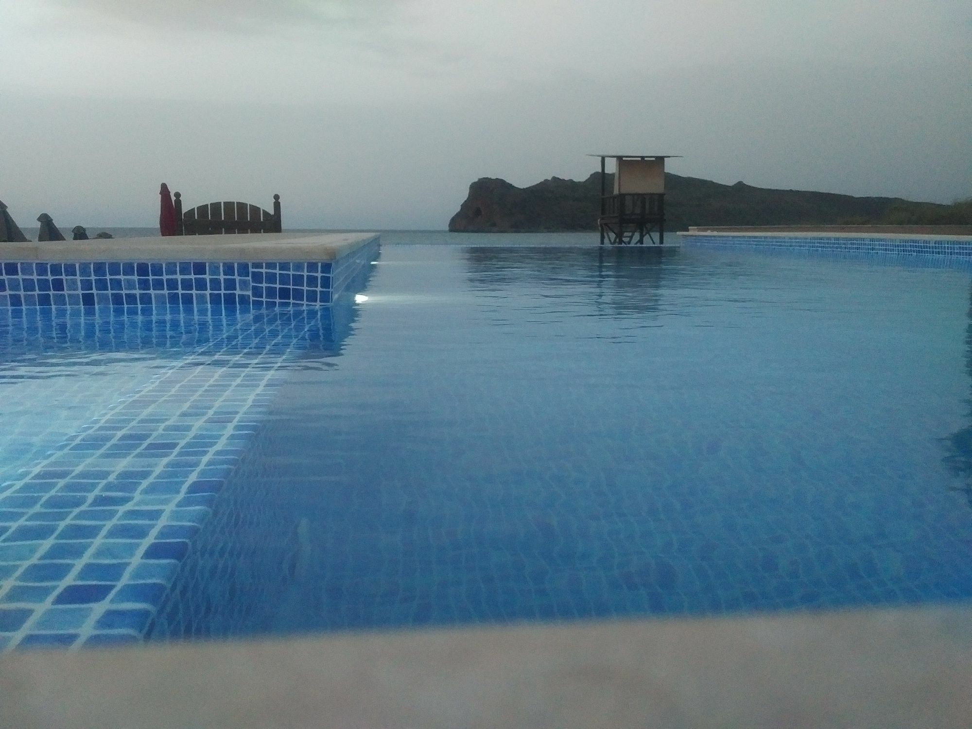 Sea Front Suites, Maisonettes & Apartments Agia Marina 外观 照片