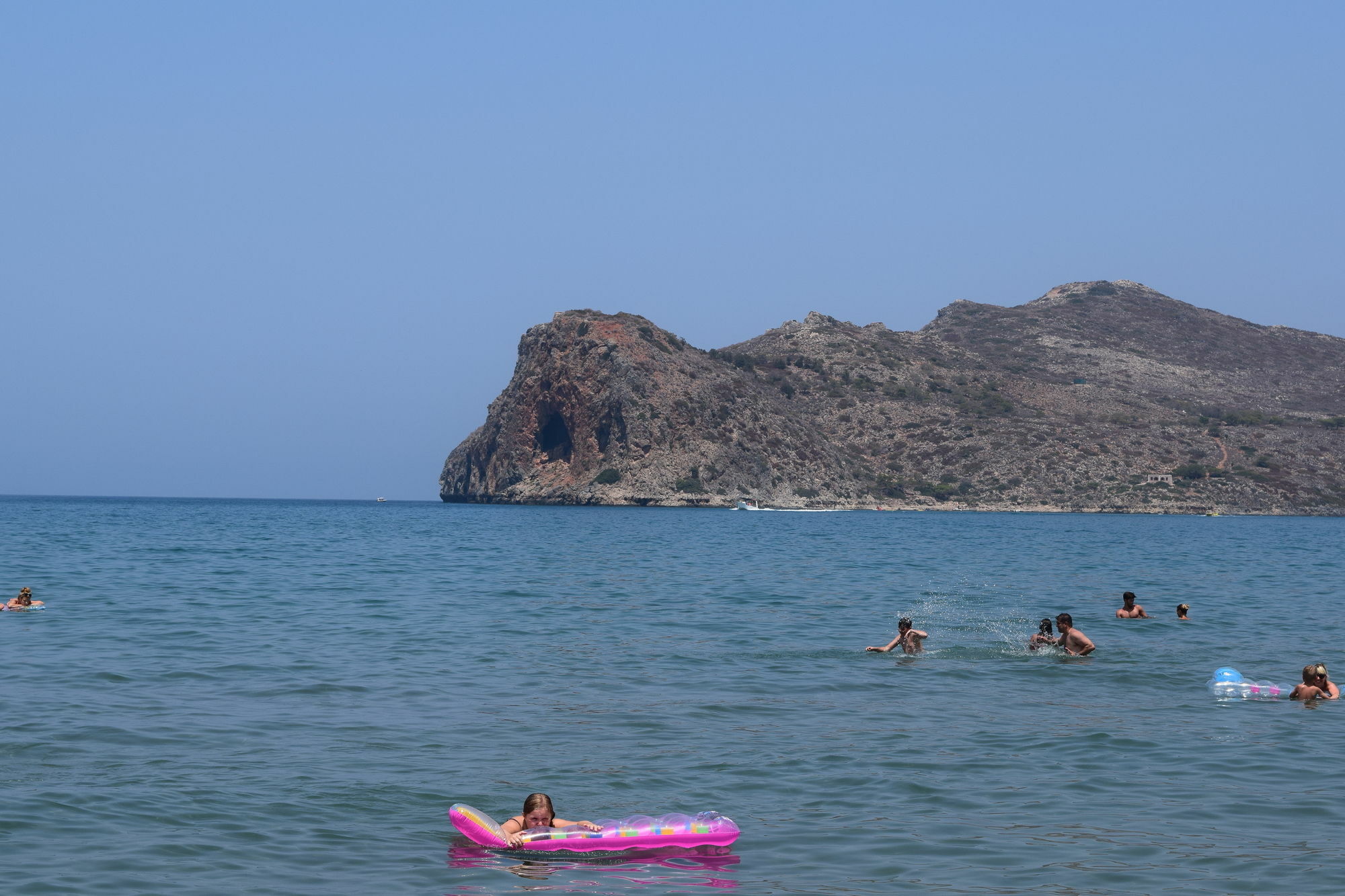 Sea Front Suites, Maisonettes & Apartments Agia Marina 外观 照片